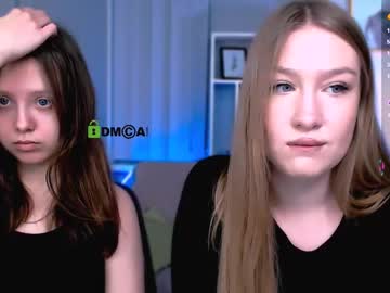 Playful_Sophie Chaturbate stream image from May 16, 2025