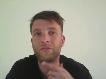 Larges69 Chaturbate stream image from May 16, 2025