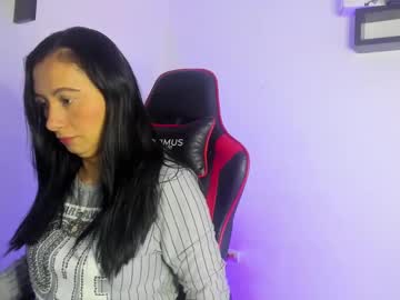 Gracekell12 Chaturbate stream image from May 16, 2025