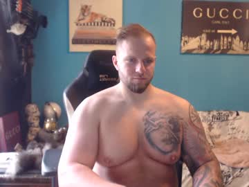 Bellzbella Chaturbate stream image from May 16, 2025