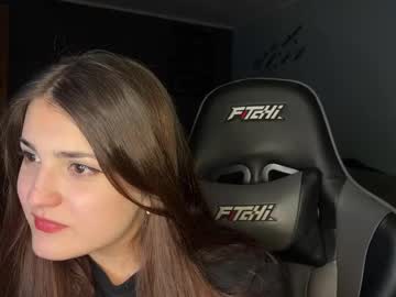 Vivalenti_Kiss Chaturbate stream image from May 16, 2025