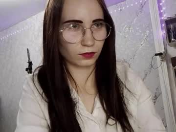 Chloefild_11 Chaturbate stream image from May 16, 2025