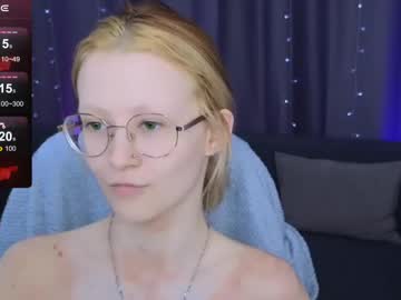 Nessashy Chaturbate stream image from May 16, 2025