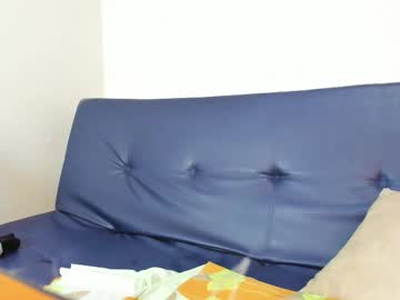 Anamyle24 Chaturbate stream image from May 16, 2025