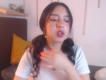 Julie_Fleur Chaturbate stream image from May 16, 2025