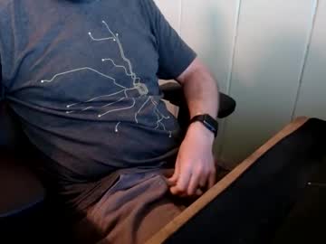 Augustmoonman Chaturbate stream image from May 16, 2025