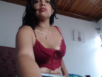 Luna290639 Chaturbate stream image from May 16, 2025