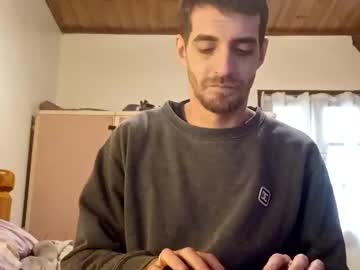 Thomasnoin Chaturbate stream image from May 16, 2025