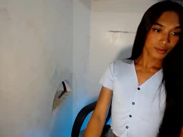 Ur_Dazzlingmorenaxx Chaturbate stream image from May 16, 2025