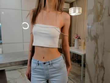Aftonhiatt Chaturbate stream image from May 16, 2025