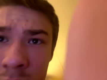 Bigdickfagboy Chaturbate stream image from May 16, 2025