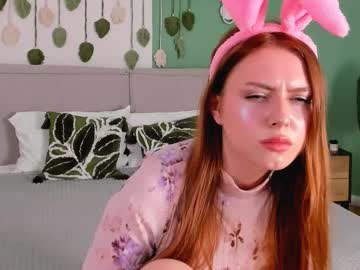 Carlielewis Chaturbate stream image from May 16, 2025