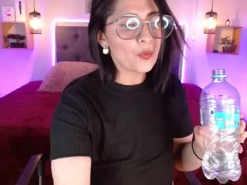 Emily_Leinn Chaturbate stream image from May 16, 2025