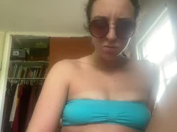 Jhunnni Chaturbate stream image from May 16, 2025