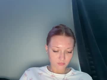 Scarletterosexoxo Chaturbate stream image from May 16, 2025