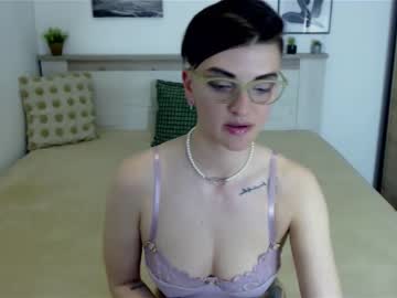 Amylexy Chaturbate stream image from May 16, 2025