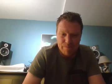 Berrxx Chaturbate stream image from May 16, 2025