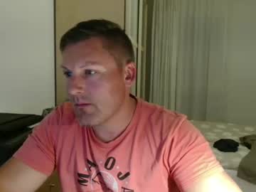 Hotndirty80 Chaturbate stream image from May 16, 2025