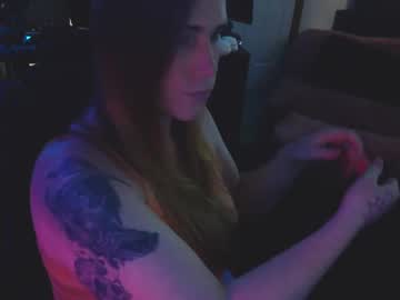Kaysbedroom Chaturbate stream image from May 16, 2025