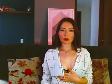 Luminamoretti Chaturbate stream image from May 16, 2025
