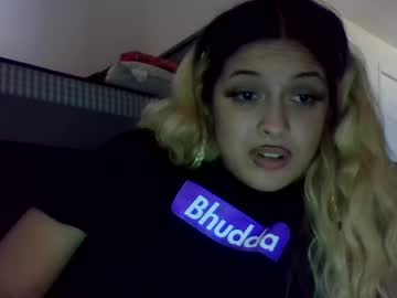 Reddwaxx Chaturbate stream image from May 16, 2025