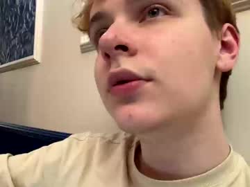 Husdatik Chaturbate stream image from May 16, 2025