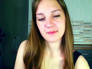 Ninabloempje Chaturbate stream image from May 16, 2025