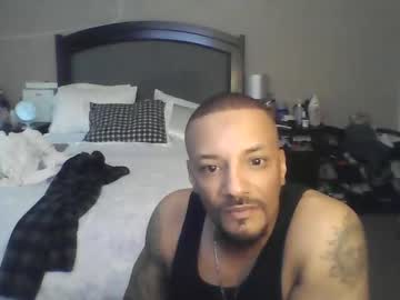 Rellmagnificient Chaturbate stream image from May 16, 2025