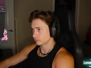 Brentonverde Chaturbate stream image from May 16, 2025