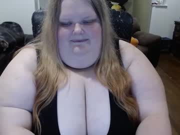 Angelduster5211 Chaturbate stream image from May 17, 2025