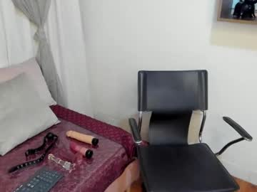 Cherrysmithe Chaturbate stream image from May 17, 2025
