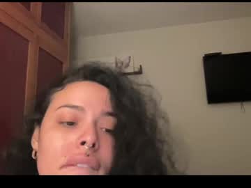 Iamlindasan Chaturbate stream image from May 17, 2025