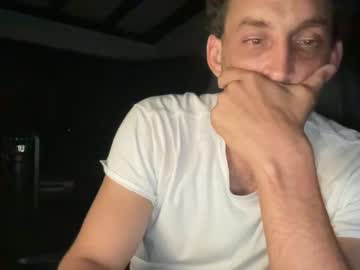 Kevs363 Chaturbate stream image from May 17, 2025