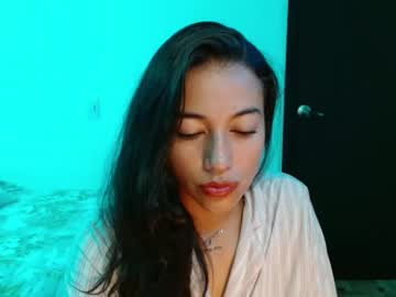 Shantal_D01 Chaturbate stream image from May 17, 2025