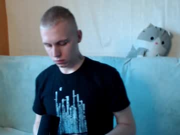 Samyscott Chaturbate stream image from May 17, 2025
