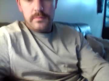 Str8hung1552 Chaturbate stream image from May 17, 2025