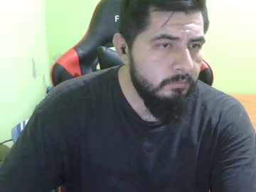 Daviddelz Chaturbate stream image from May 17, 2025