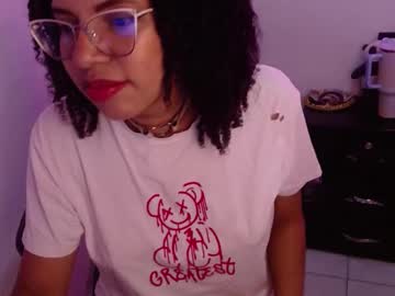Niky_Golden Chaturbate stream image from May 17, 2025