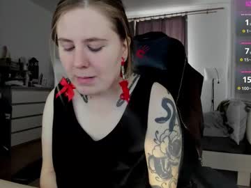 Oliviamunk Chaturbate stream image from May 17, 2025