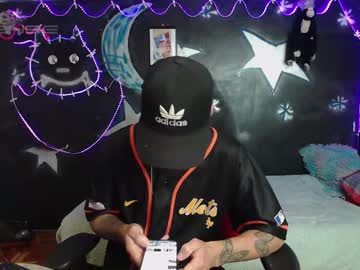 Matthew__W Chaturbate stream image from May 17, 2025