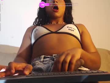 Karla_Dior Chaturbate stream image from May 17, 2025