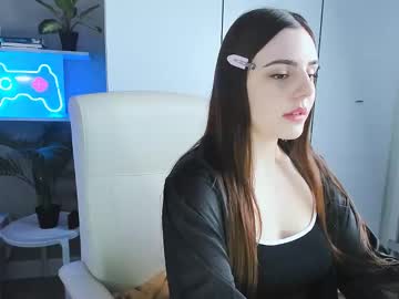 Lia_Lil Chaturbate stream image from May 17, 2025