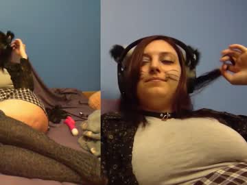 Scarslutwitch Chaturbate stream image from May 17, 2025