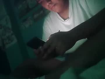 Valesh20 Chaturbate stream image from May 17, 2025