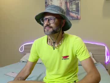 Anthonyxroyal Chaturbate stream image from May 17, 2025