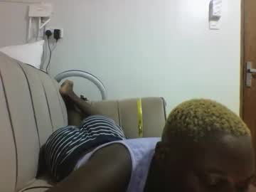 Sexqueen02 Chaturbate stream image from May 17, 2025
