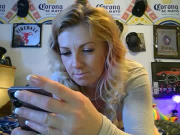 Alexa_Elixir420 Chaturbate stream image from May 17, 2025