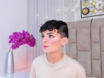 _Angel_Moon Chaturbate stream image from May 17, 2025