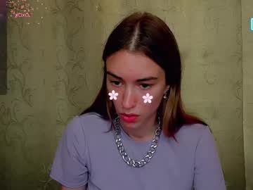 Areu_Ready Chaturbate stream image from May 17, 2025