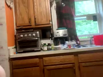 Indybon3 Chaturbate stream image from May 17, 2025